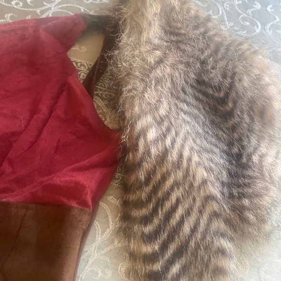 DEADLY HUNTRESS 3PC ADULT COSTUME SIZE SMALL 🌟NWT🌟 - Picture 6 of 13